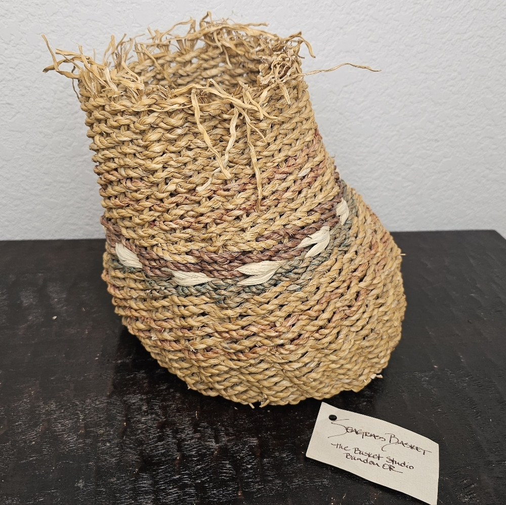 Vintage Artist Made Seagrass Basket Bandon Oregon - Picture 4 of 7